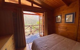 Rancho el Chilcal Cabañas con vista al rio